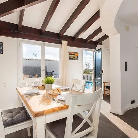 Βίλα Ullastre By